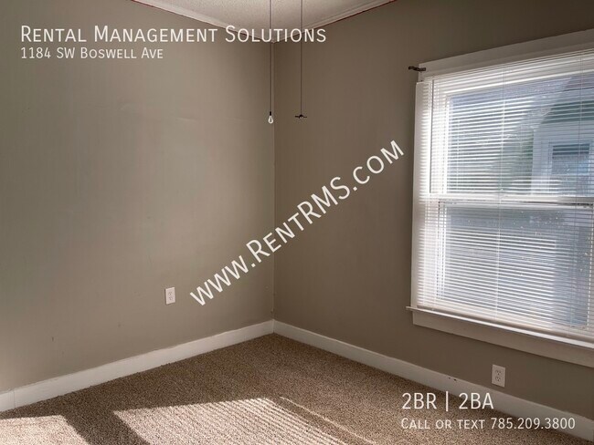 Building Photo - 1184 SW Boswell Ave