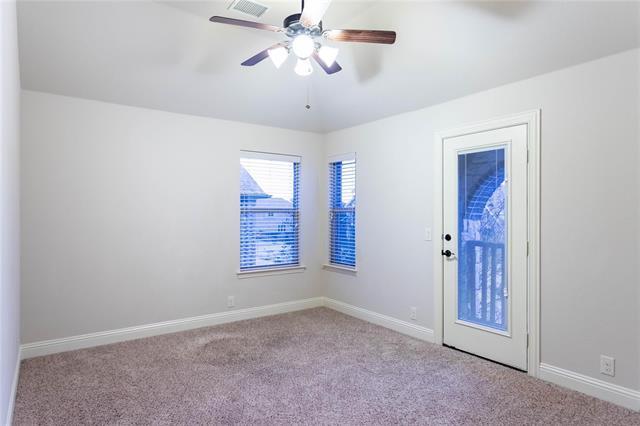 Building Photo - 2409 Lynbridge Dr