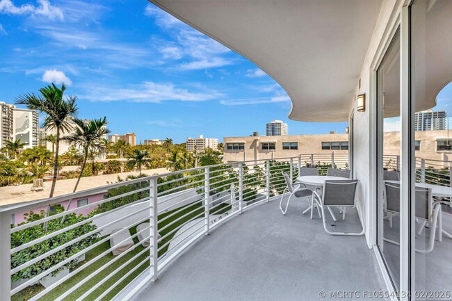 Building Photo - 612 Bayshore Dr