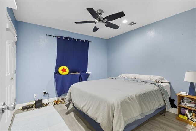 Building Photo - 5401 Agua Caliente Cove
