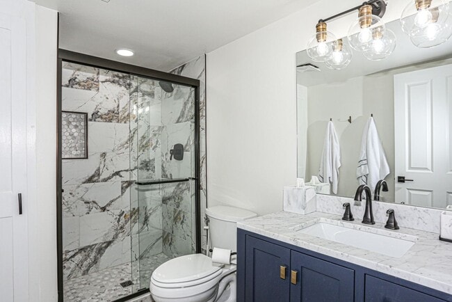 Building Photo - Updated Baldy Breckenridge Townhome! Dogs negotiable!