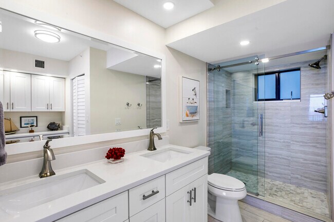Building Photo - 200 Ocean Trail Way