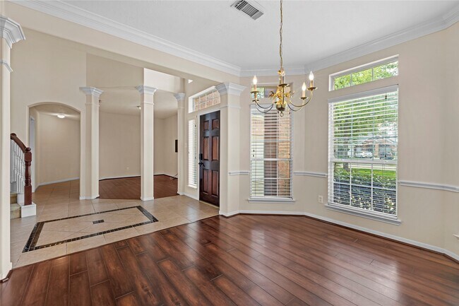 Building Photo - 1111 Blue Leaf Dr