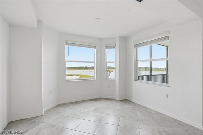 Building Photo - 15345 Grn Acrs Ave