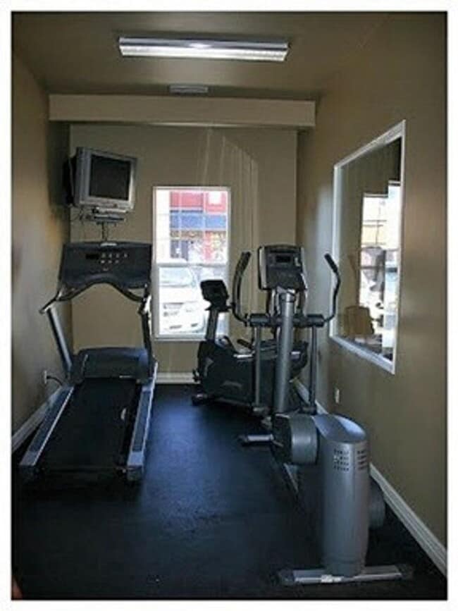 Building Photo - Stunning 3 bed 2 bath Condo in Pleasant Grove
