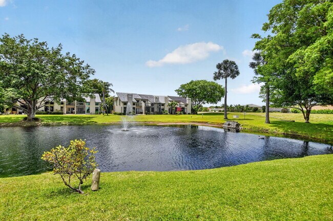 Building Photo - 22847 Ironwedge Dr