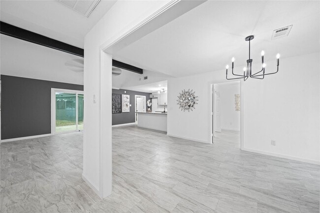 Building Photo - 12007 Sharpcrest St