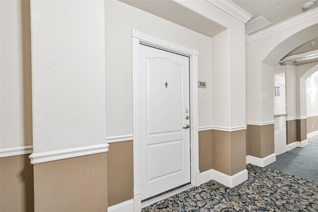 Building Photo - 1711 Old Spanish Trl