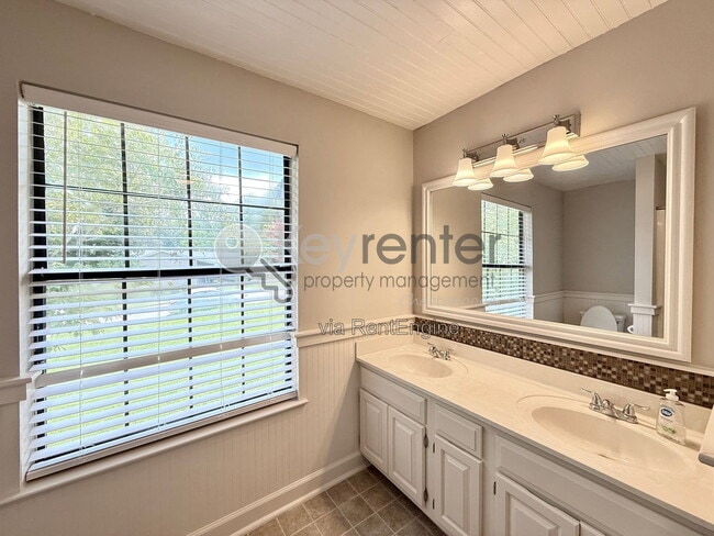 Building Photo - 6407 Harbor Master Dr