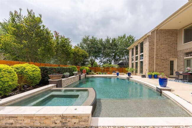 Building Photo - 2447 Monarch Terrace Dr