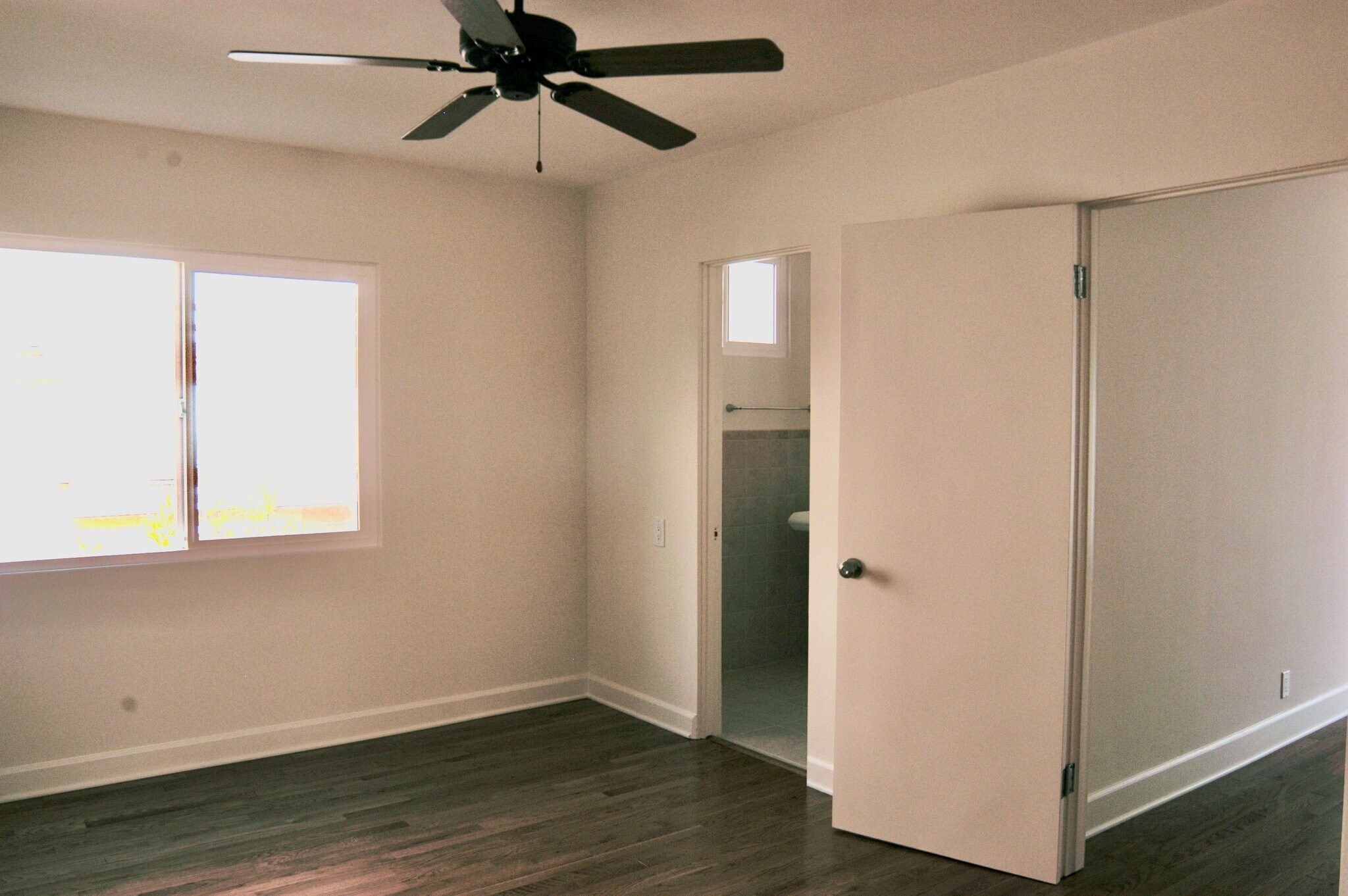 Building Photo - 1028 3rd St