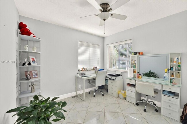 Building Photo - 17101 SW 142nd Pl