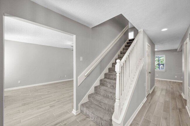 Building Photo - 8226 Autumn Willow Dr