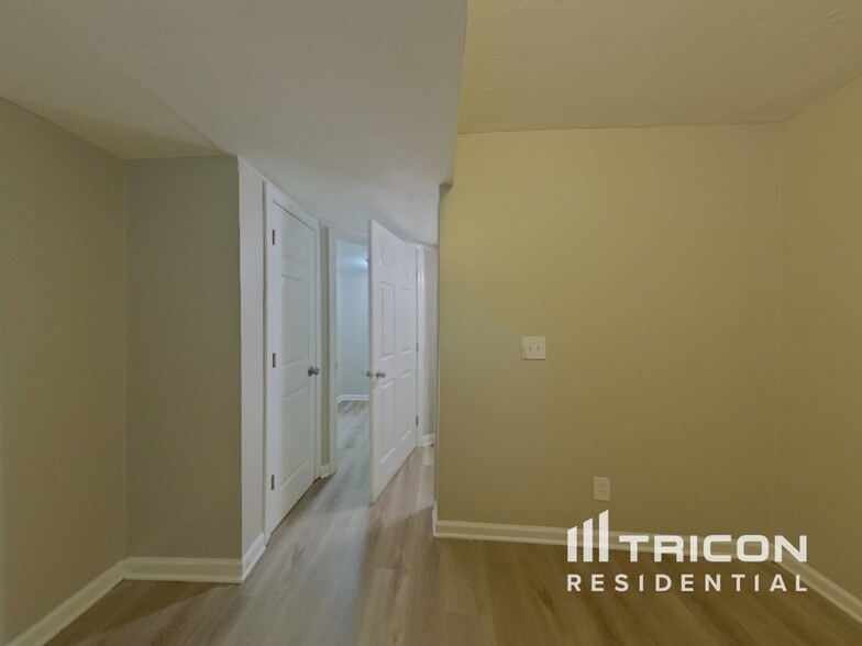 Building Photo - 160 Elberta Dr