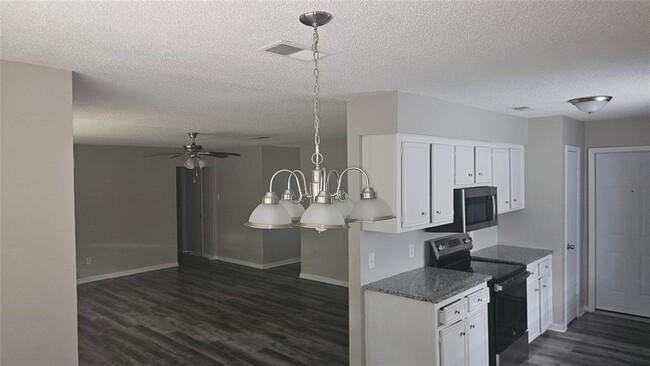Building Photo - 5111 Scottwood Dr