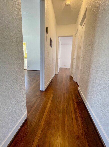 Hallway with linen cabinets - 782 E Kensington Rd