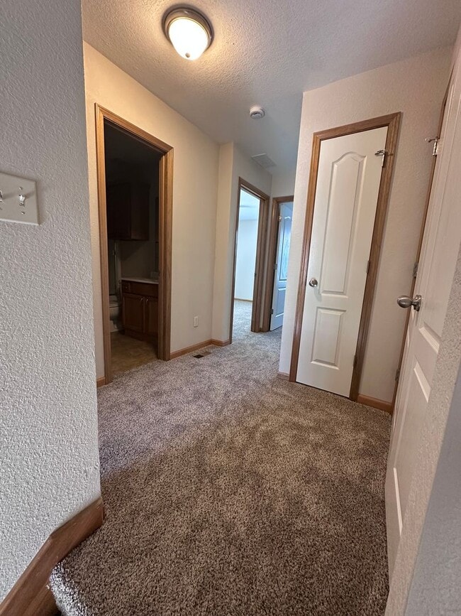 Building Photo - AD-02