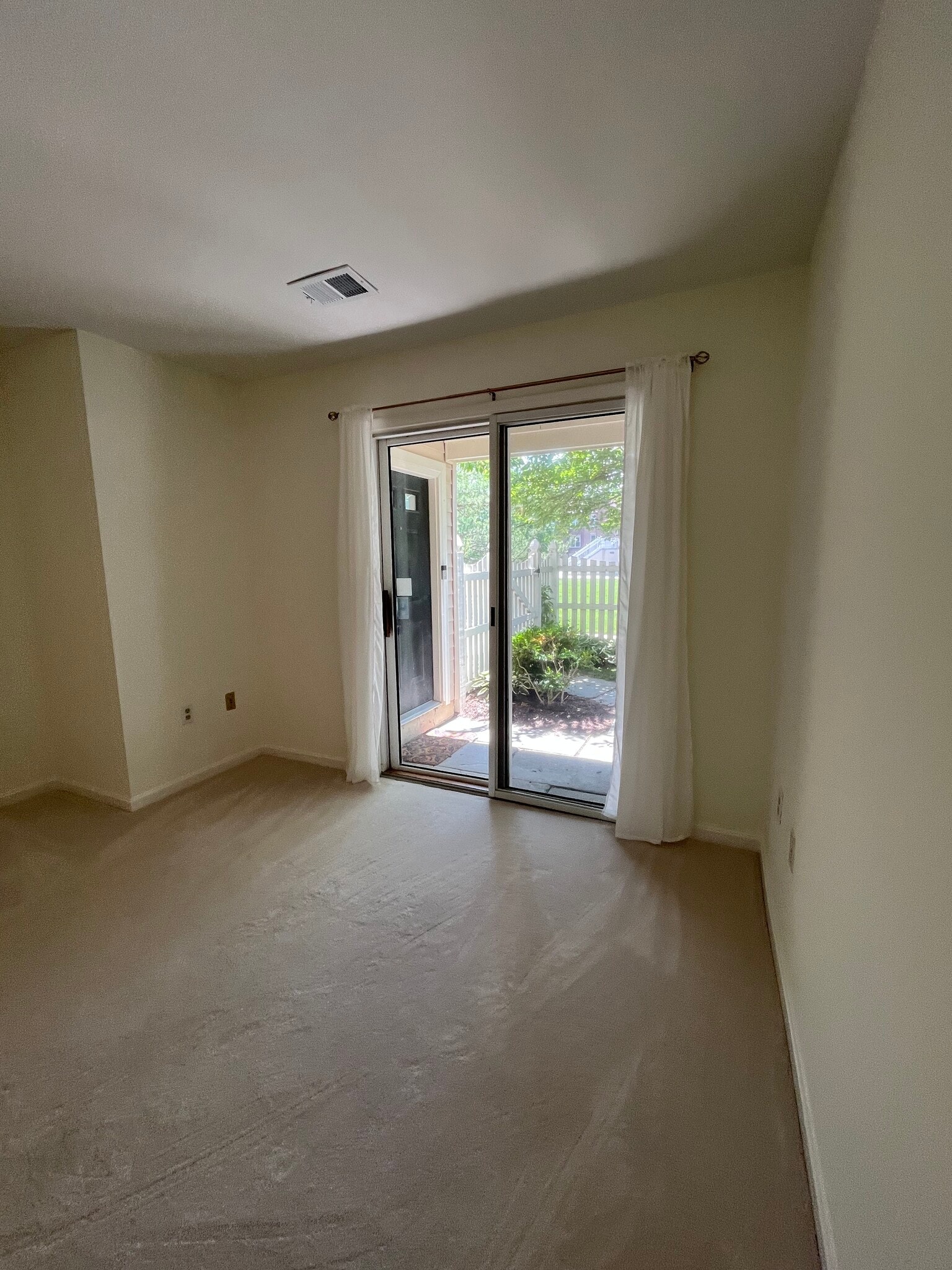 Building Photo - 10213 Willow Mist Ct