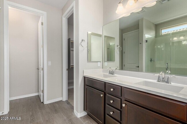 Building Photo - 8419 W Encinas Ln