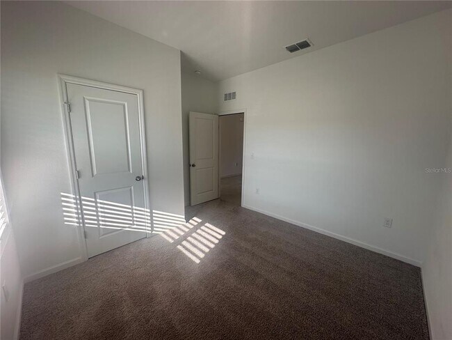 Building Photo - 2062 Gold Dust Dr