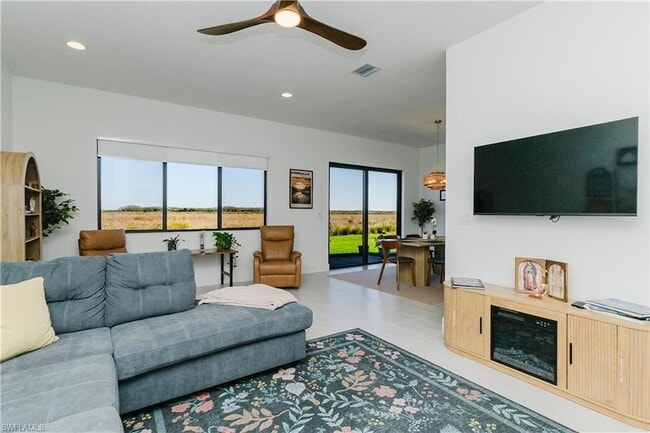 Building Photo - 5875 Cassidy Ln