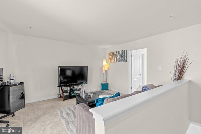 Building Photo - 1623 Fernwood Dr