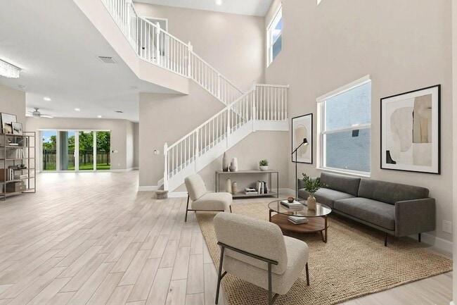 Building Photo - 5608 Macoon Wy