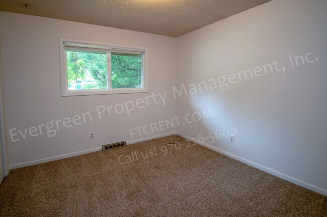 Building Photo - 1321-1323 E. 16th St.