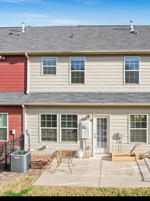 Building Photo - 2430 Alyssa Ln