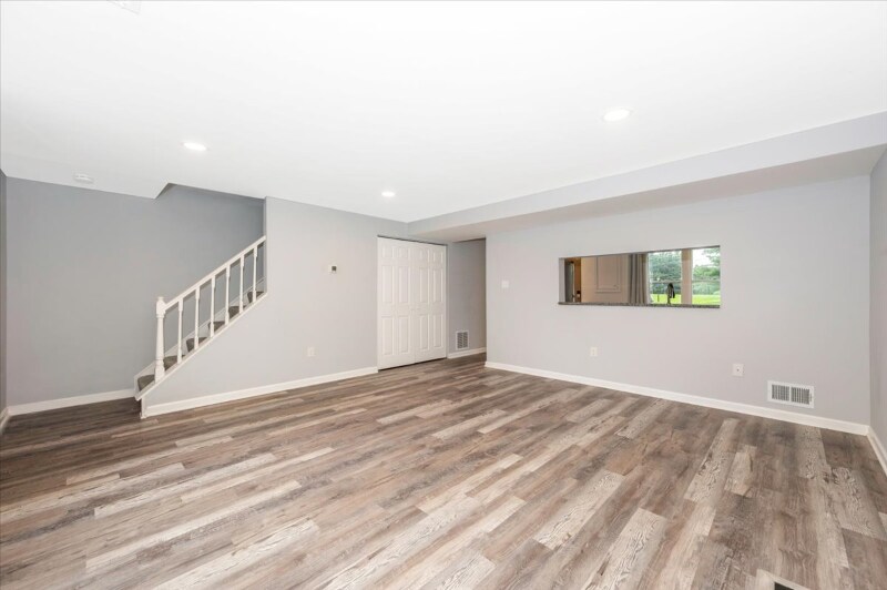 Building Photo - 214 Ashfield Ct