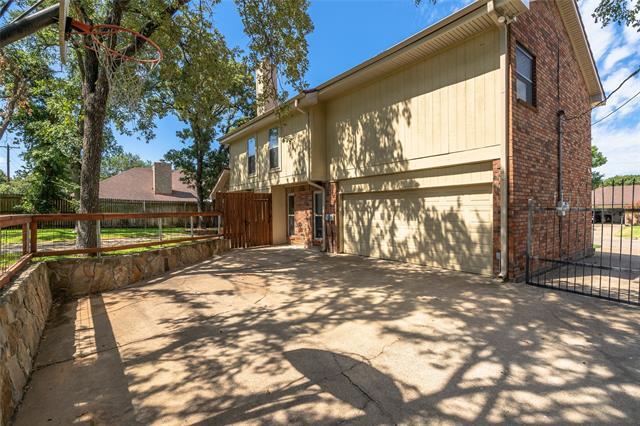 Building Photo - 3104 Steve Dr