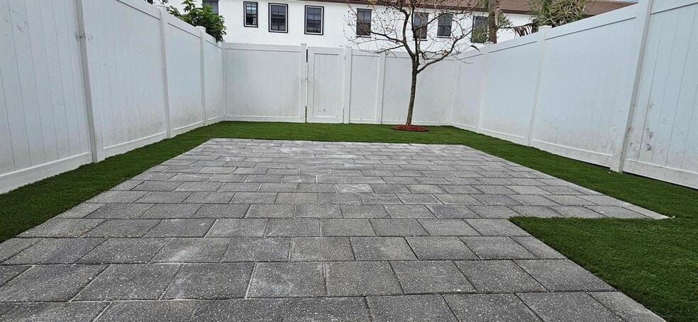 Building Photo - 3391 W 106th Ter