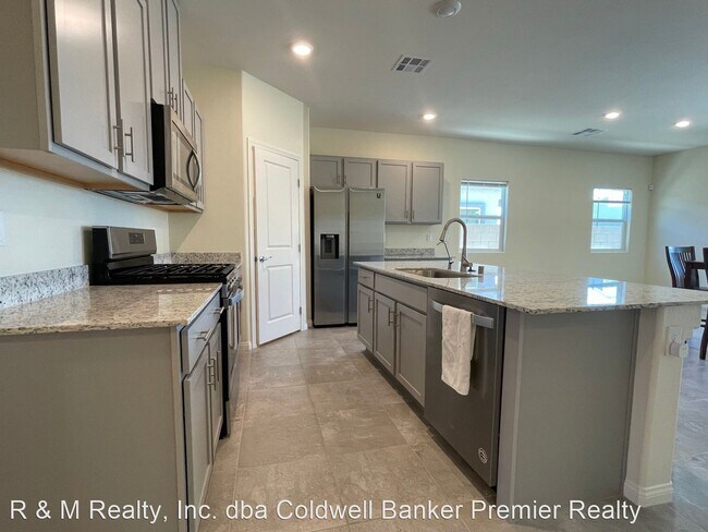 Building Photo - 4 br, 2 bath House - 4317 Glossier Avenue