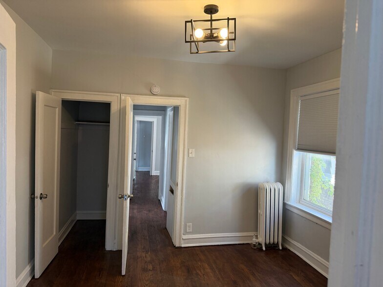 Building Photo - 8017 S Eberhart Ave
