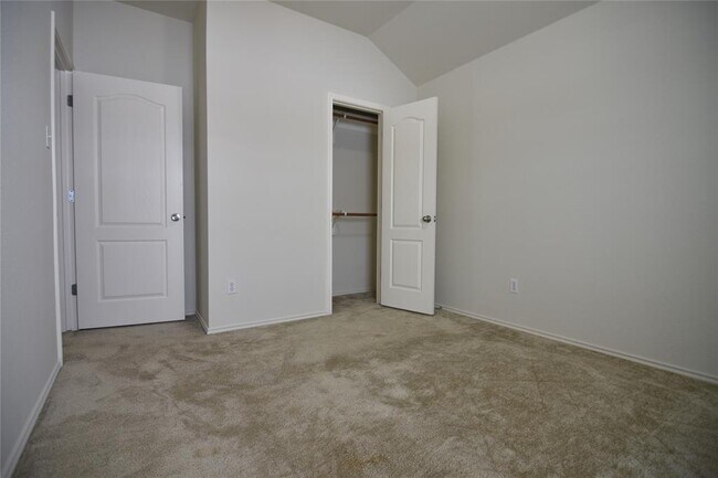 Building Photo - 2413 Rachel Ct