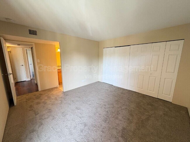 Building Photo - 400 S Lafayette St