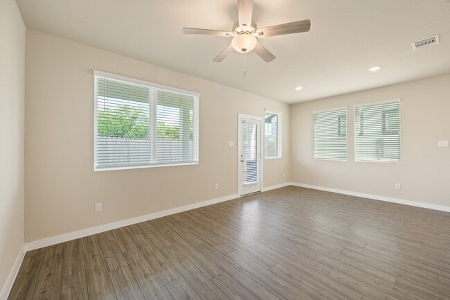 Building Photo - 3115 Skyrock Dr