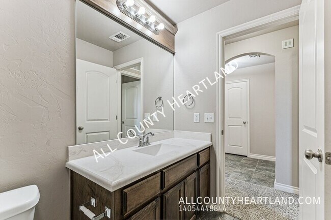 Building Photo - 9452 SW 29th Terrace