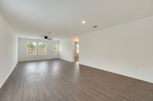 Building Photo - 4210 Artesian Belt