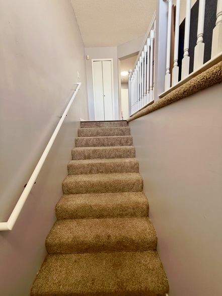 Building Photo - 14546 Cobalt Ave