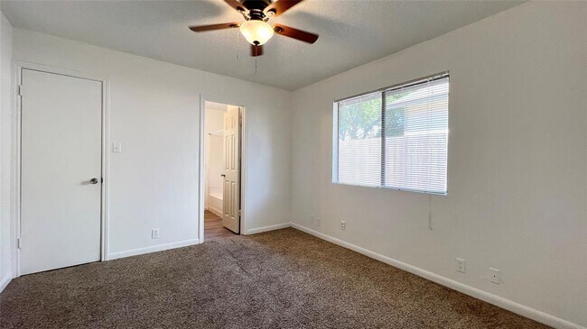 Building Photo - 2013 Margalene Way