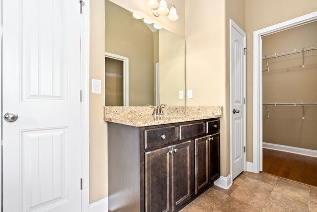 Building Photo - 2316 Tuscany Pl