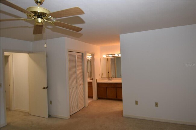 Building Photo - 3750 NW 53rd Rd
