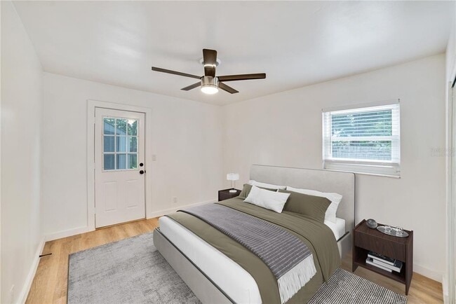 Building Photo - 4413 W Rogers Ave