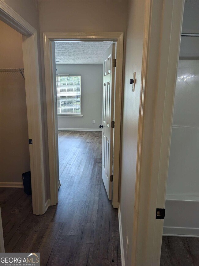 Building Photo - 5710 Ridge Stone Way