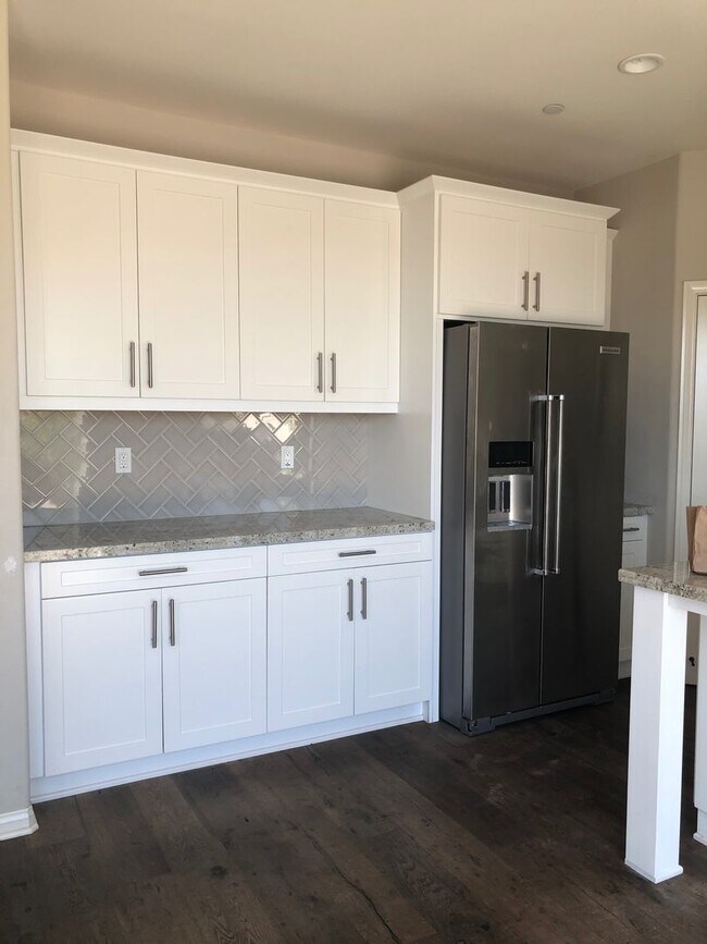 Building Photo - 16353 Veridian Cir