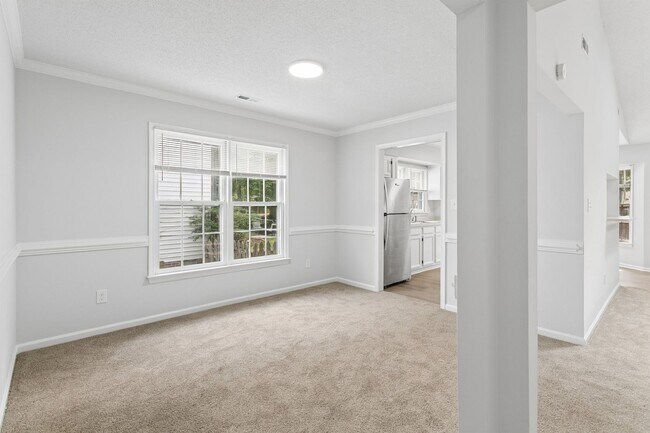 Building Photo - 903 Belvoir Cir