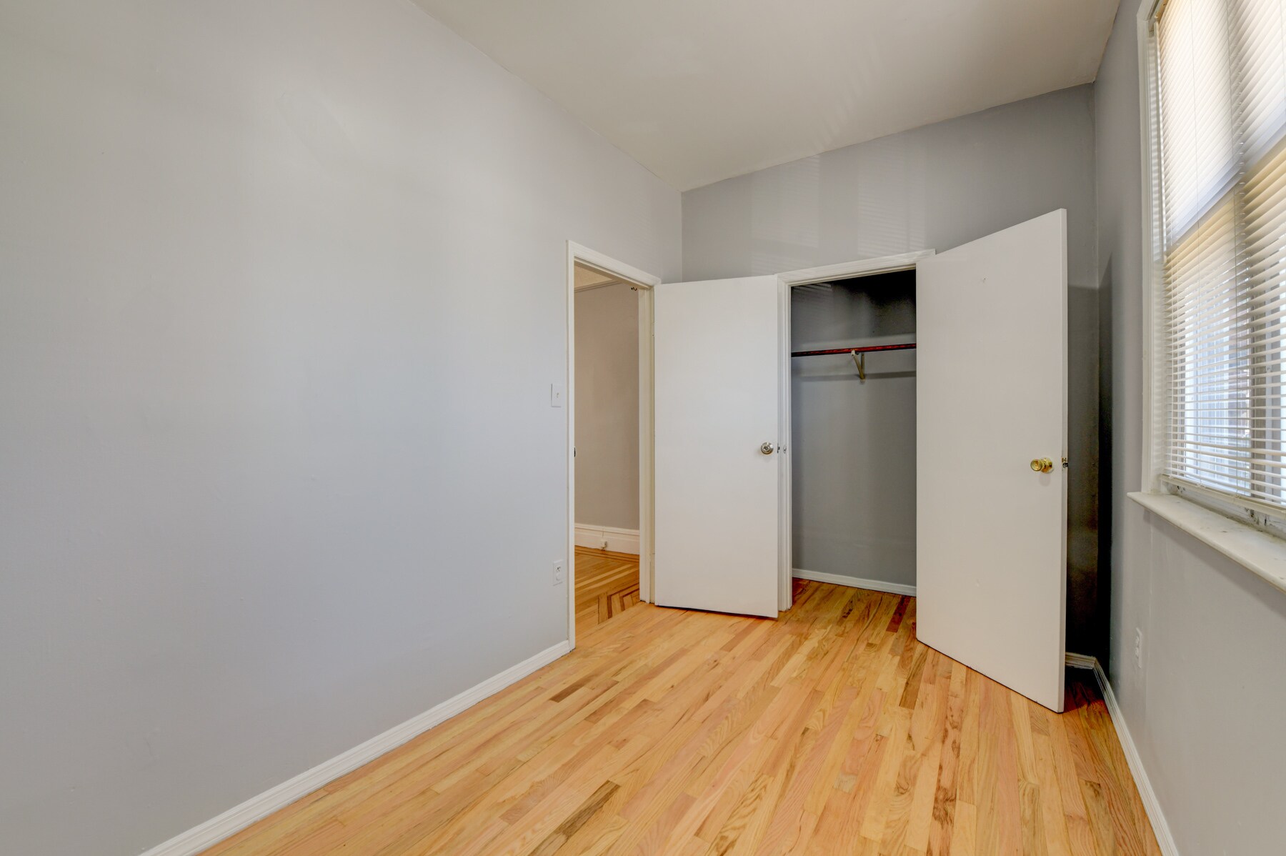 Building Photo - 433 74th St