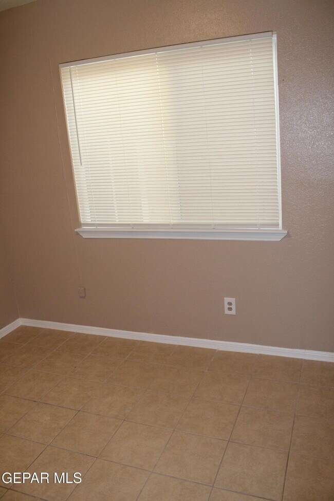 Building Photo - 3120 Voss Dr