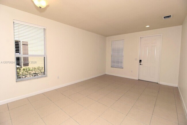 Building Photo - 9362 SW 171st Ct